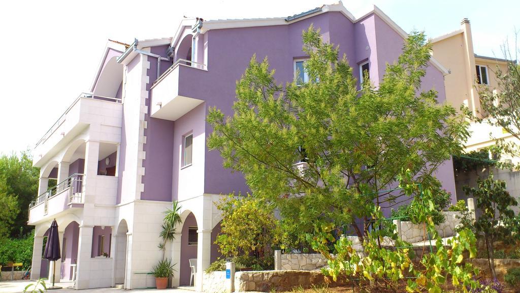 Apartmani Ferdi Trogir Bilik gambar